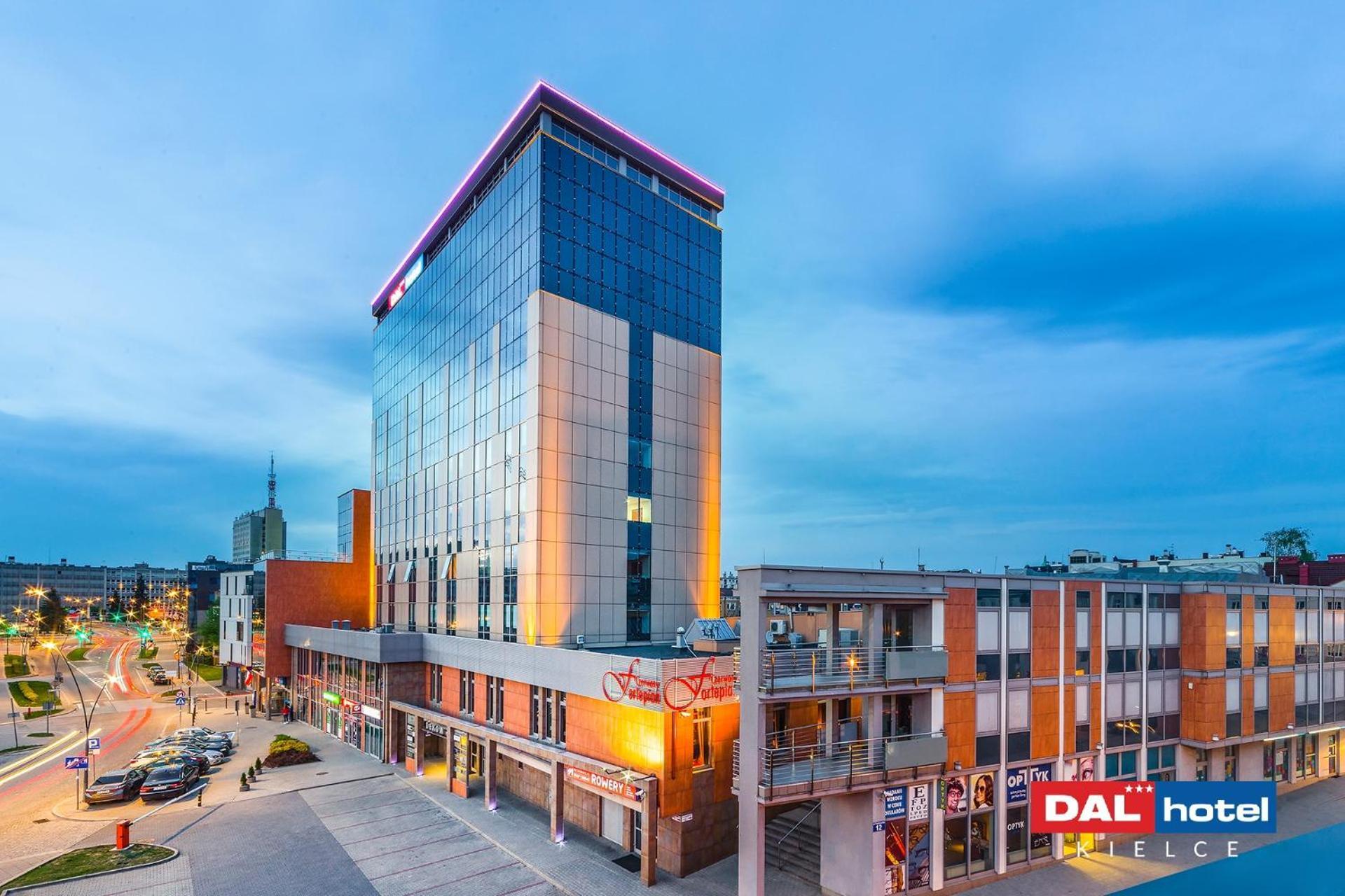 Hotel Dal Kielce Eksteriør billede